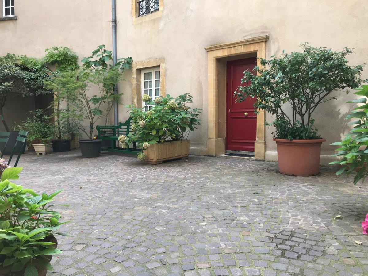 Ferienwohnung **** Les Roches **** Metz Exterior foto
